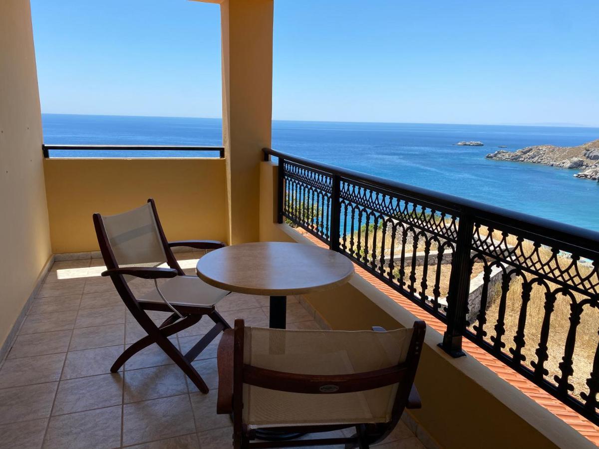 Eolia Beachfront Studios Плакиас Екстериор снимка