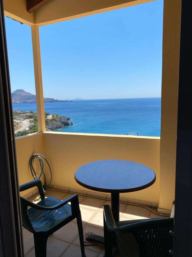 Eolia Beachfront Studios Плакиас Екстериор снимка