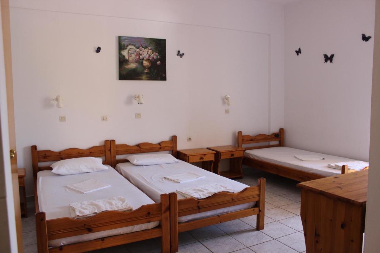 Eolia Beachfront Studios Плакиас Екстериор снимка