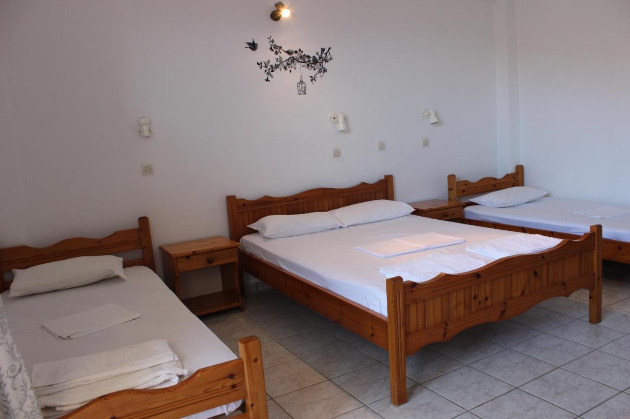 Eolia Beachfront Studios Плакиас Екстериор снимка